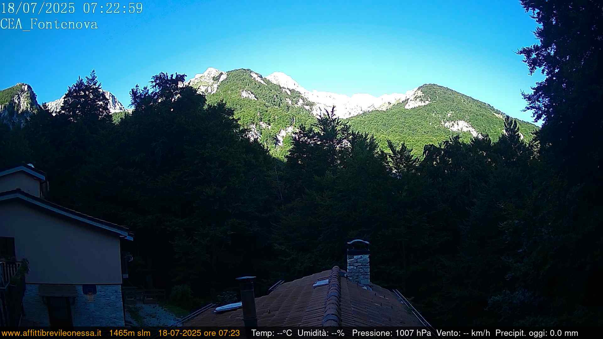 immagine della webcam nei dintorni di Castelluccio Norcia: webcam Leonessa