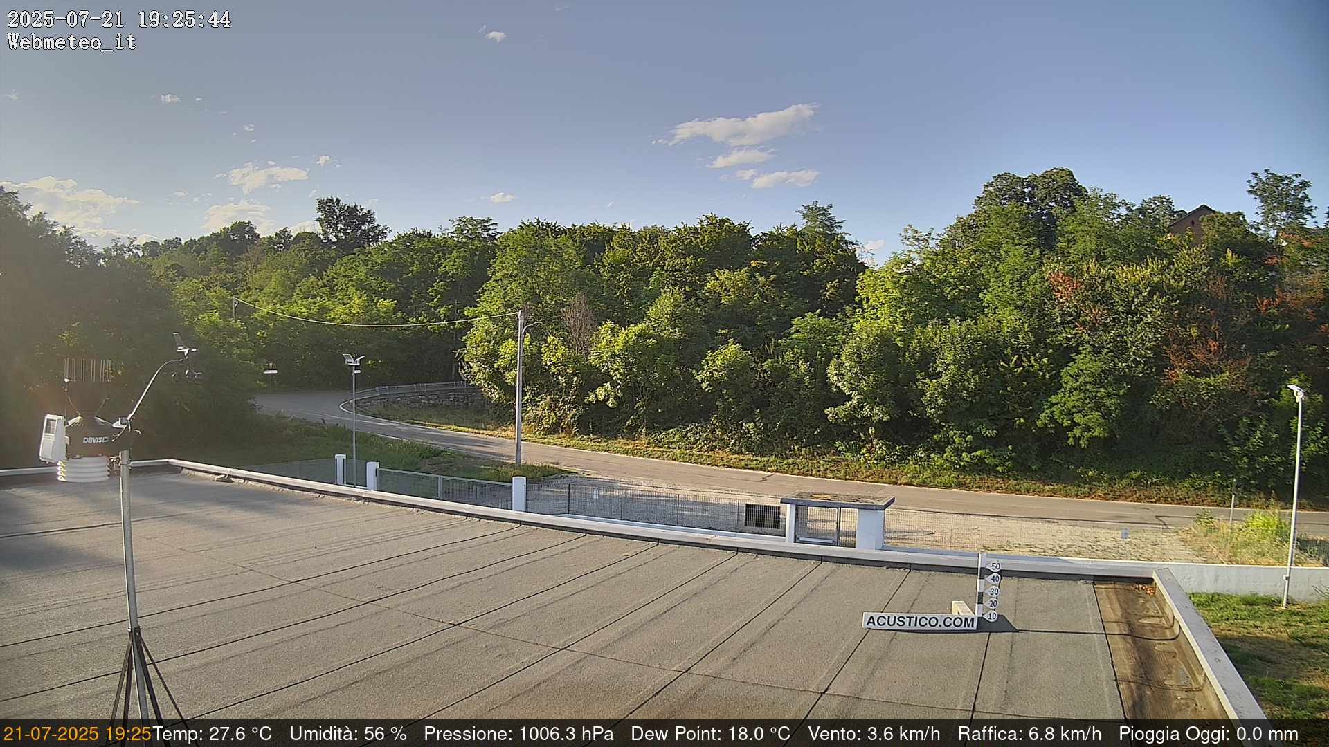 immagine della webcam nei dintorni di Caselle Torinese: webcam San Francesco al Campo