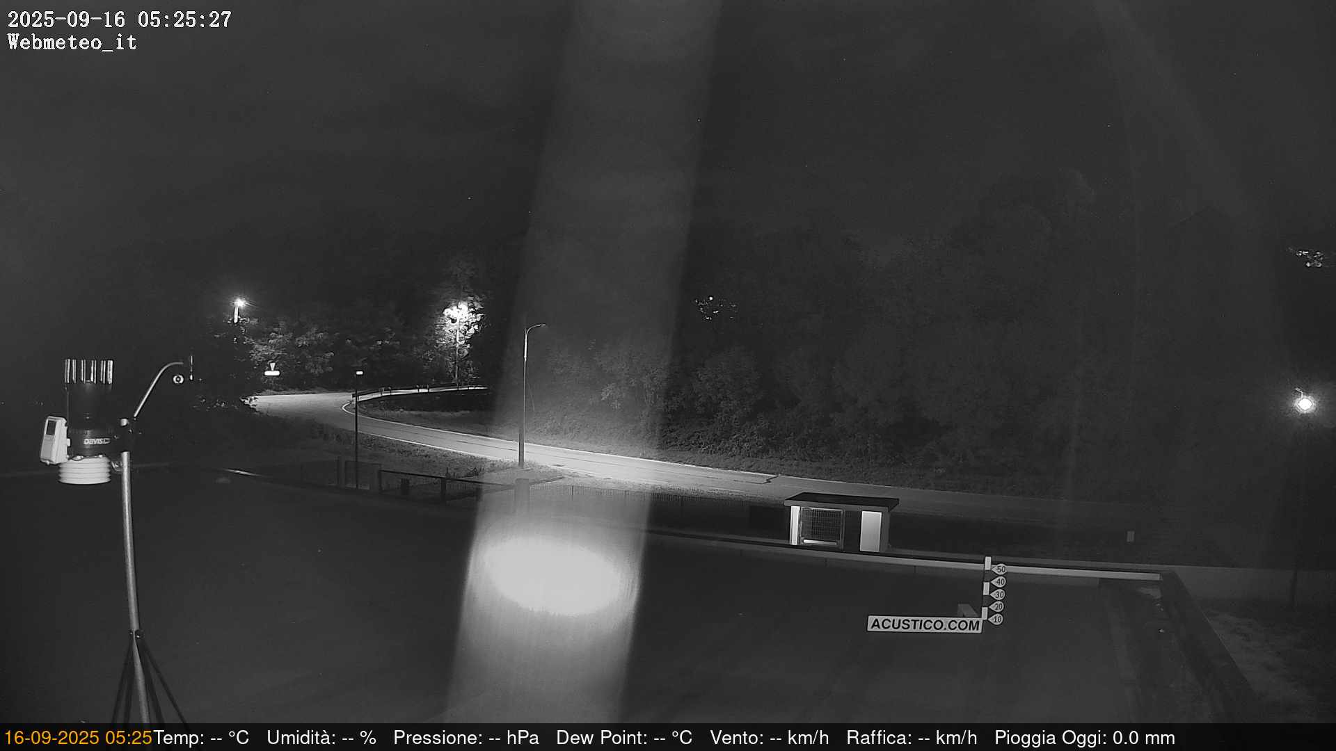 immagine della webcam nei dintorni di Castagneto Po: webcam San Francesco al Campo
